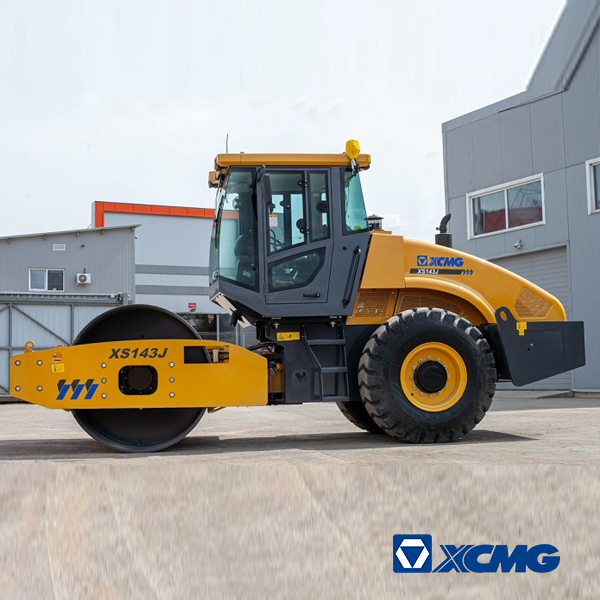 Xe Lu Rung XCMG XS142J - Hiệu Suất Rung 28 Tấn